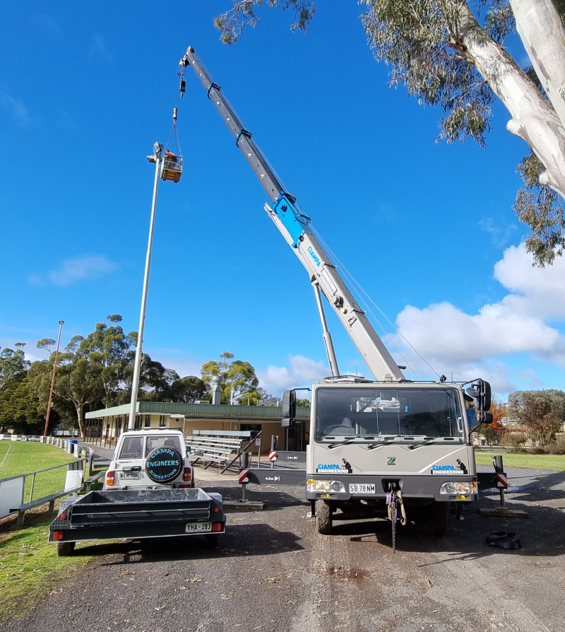 Crane truck hire